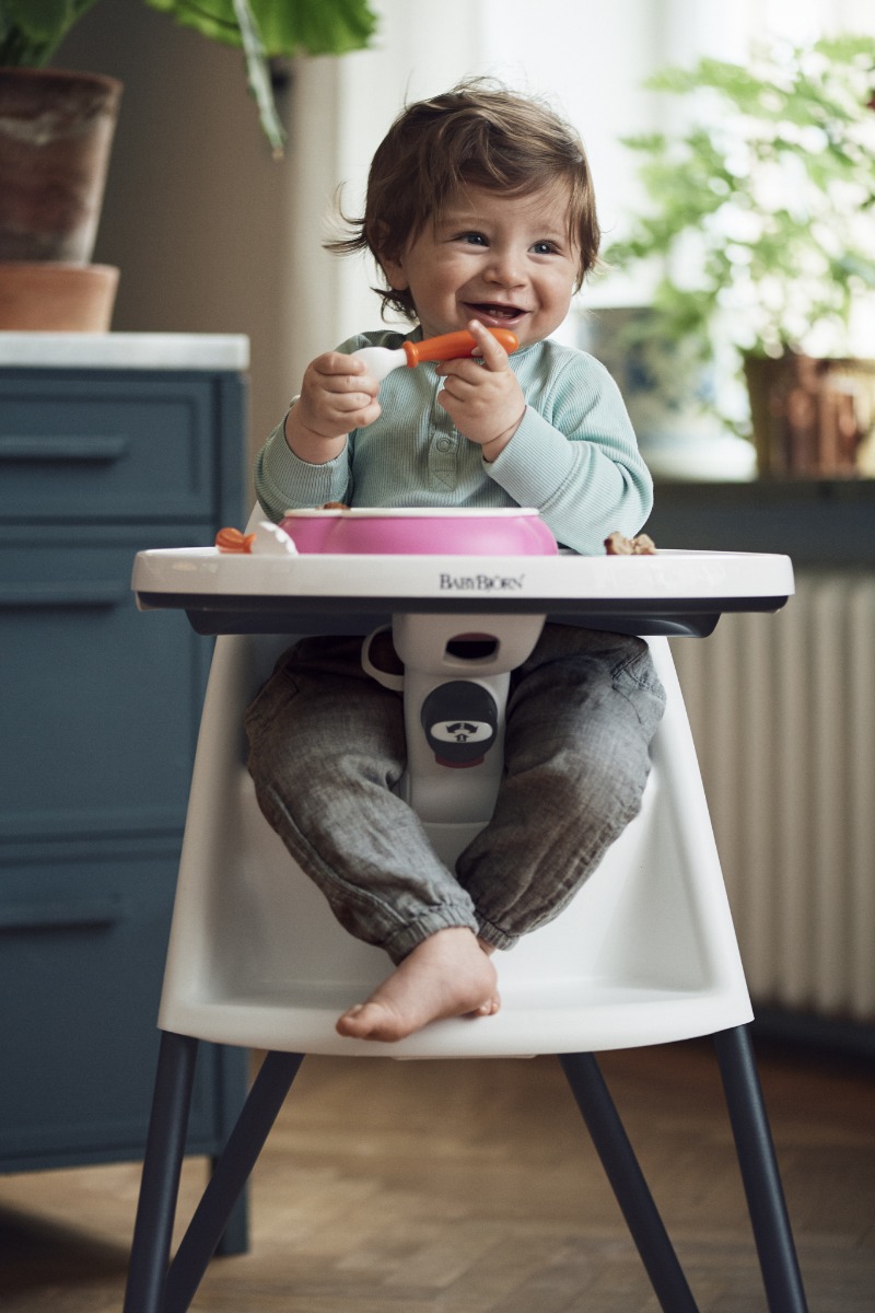 Seilinukas ilgomis rankovėmis BabyBjorn PINK Seilinukas ilgomis rankovėmis BabyBjorn PINK