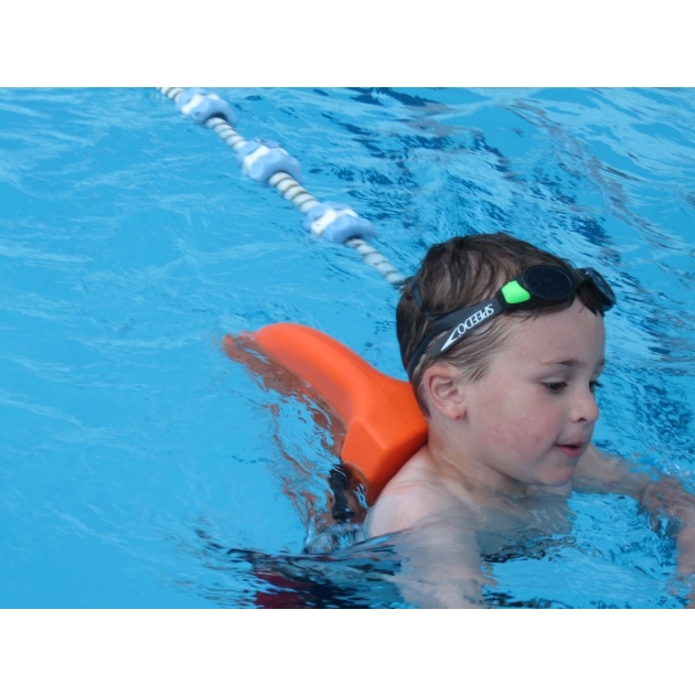Universali pagalbinė plaukimo priemonė “Pėlekas pagalbininkas” Red SwimFin 2 6 m. (15 30 kg.)