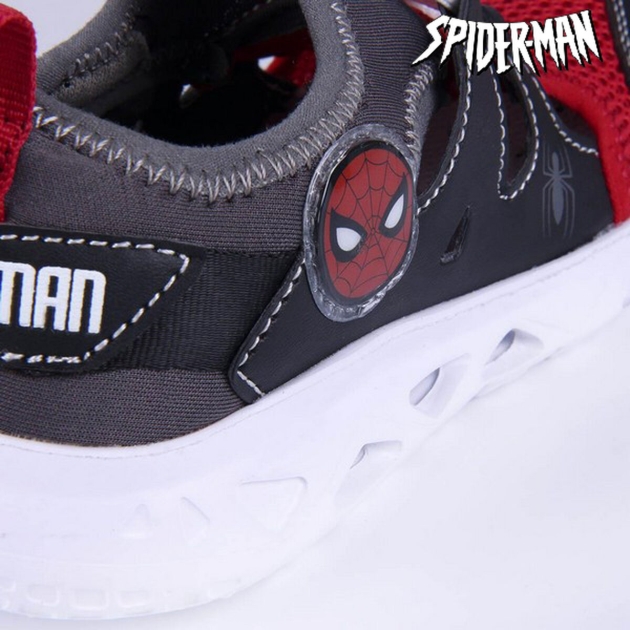 32 pritūpimai Spider Man