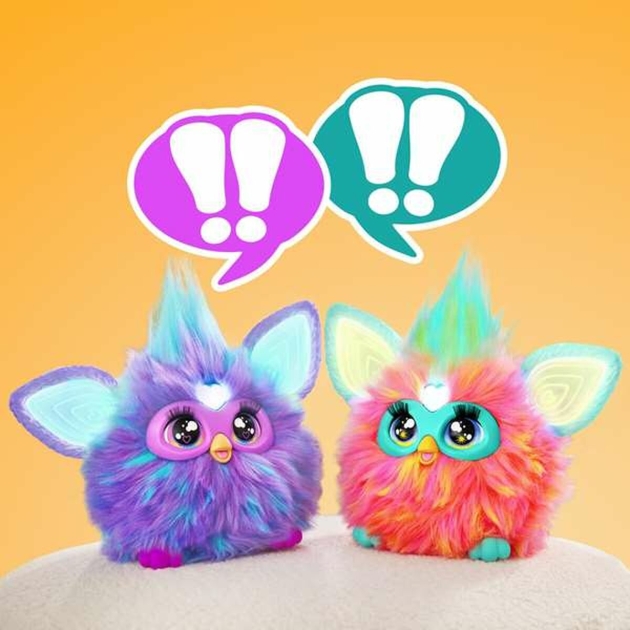 Pliušinis žaislas, leidžiantis garsus Hasbro Furby 13 x 23 x 23 cm