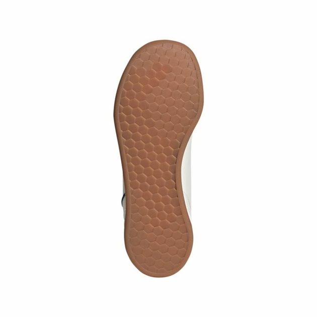 32 pritūpimai Adidas Roguera J Balta