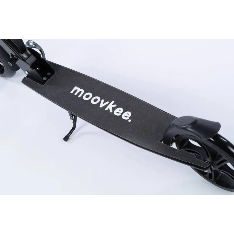 Moovkee paspirtukas MAX200, Black&Basic white Moovkee paspirtukas MAX200, Black&Basic white